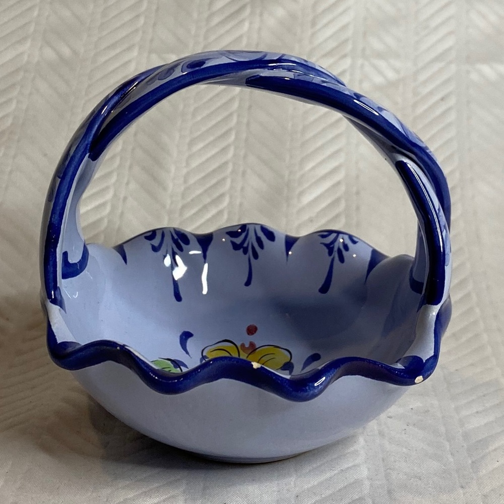 Vestal hand painted Alcobach Portugal.